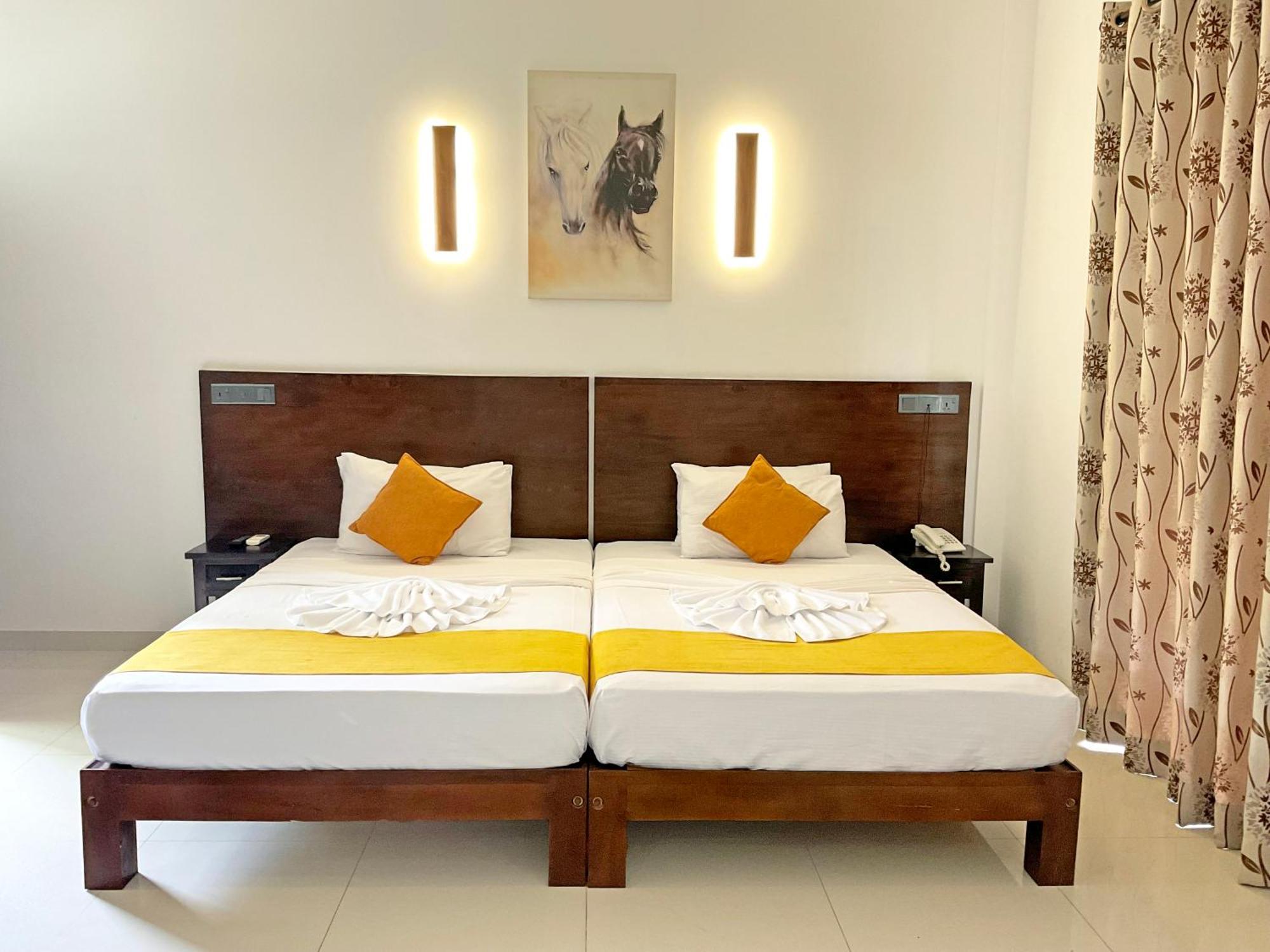 קטרגמה Grand Detagamuwa Hotel מראה חיצוני תמונה