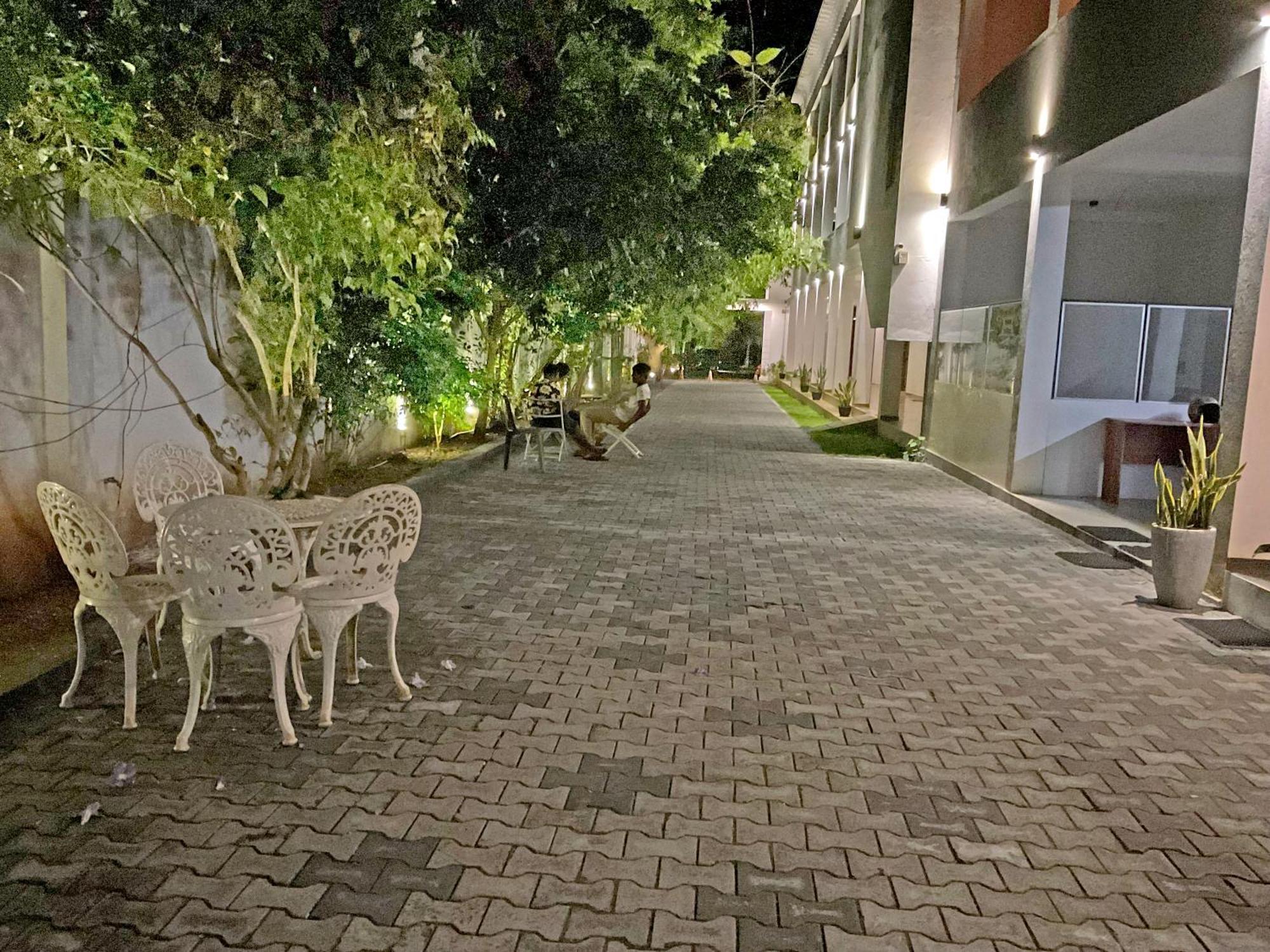 קטרגמה Grand Detagamuwa Hotel מראה חיצוני תמונה