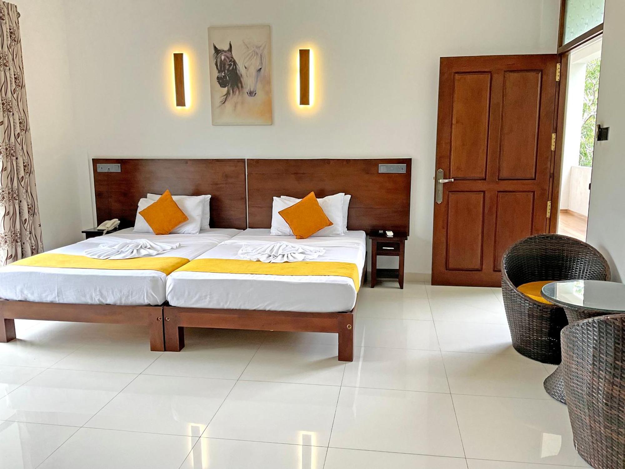 קטרגמה Grand Detagamuwa Hotel מראה חיצוני תמונה
