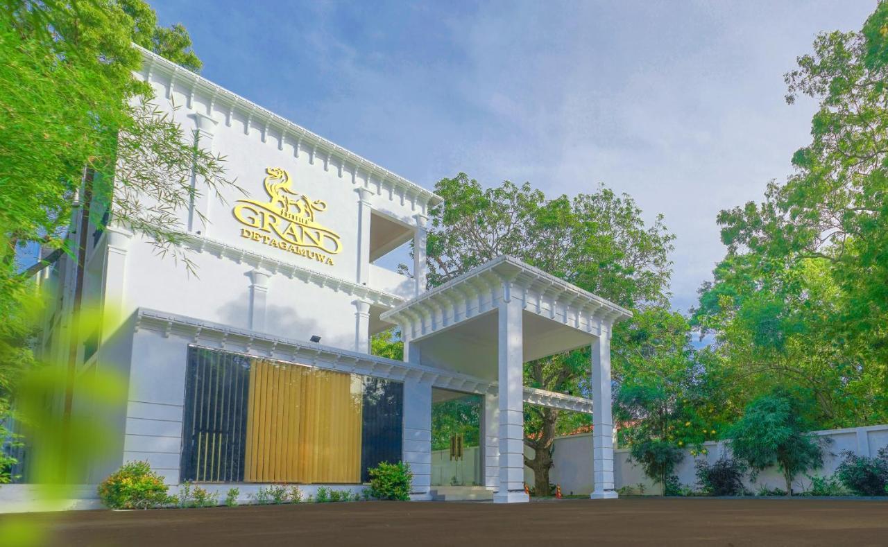 קטרגמה Grand Detagamuwa Hotel מראה חיצוני תמונה