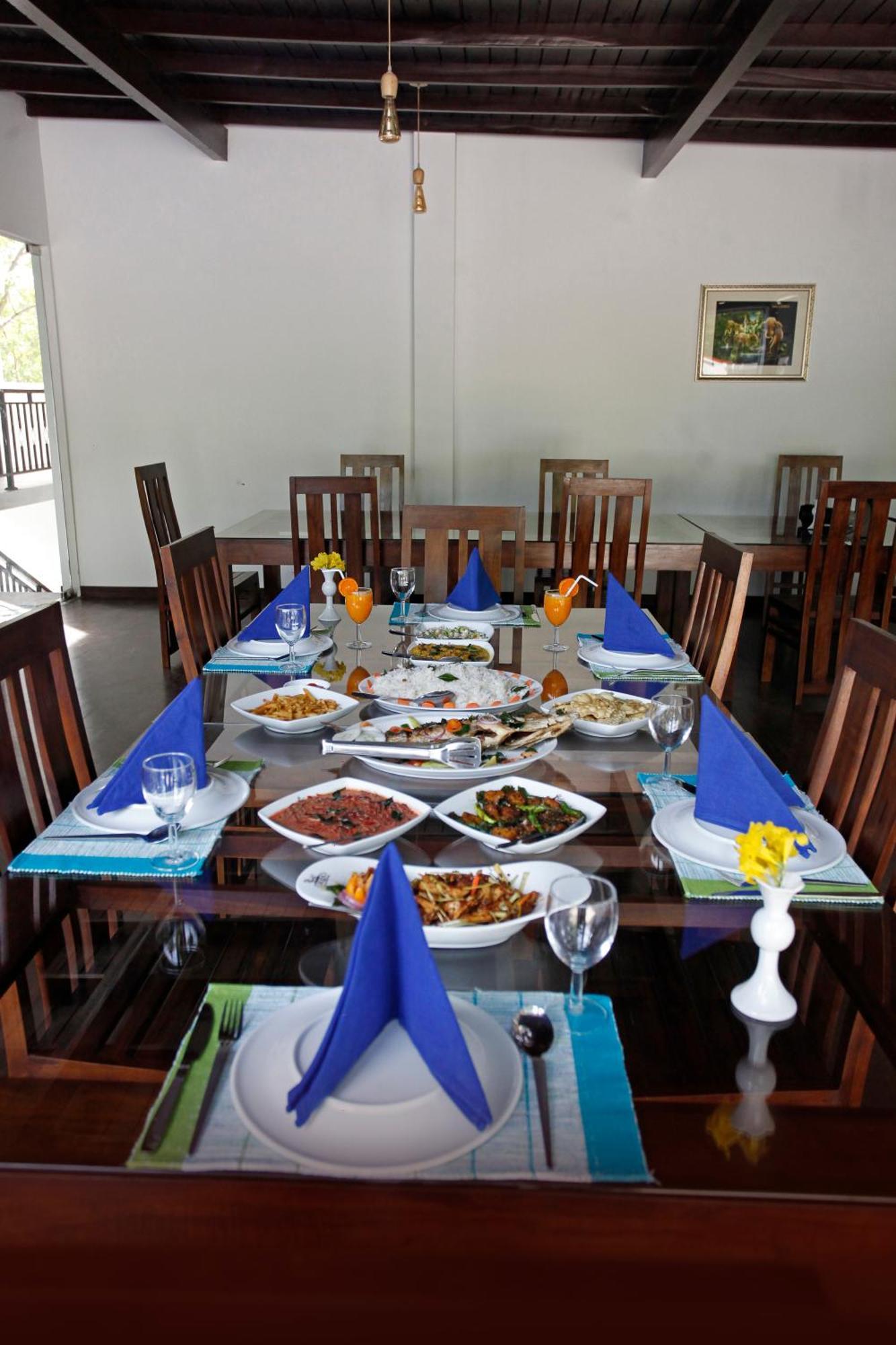 קטרגמה Grand Detagamuwa Hotel מראה חיצוני תמונה