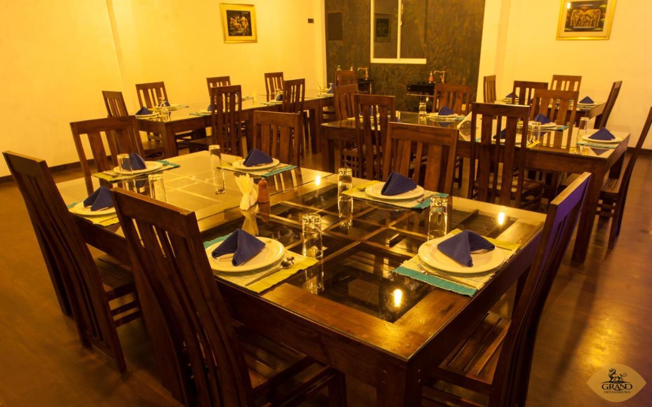 קטרגמה Grand Detagamuwa Hotel מראה חיצוני תמונה