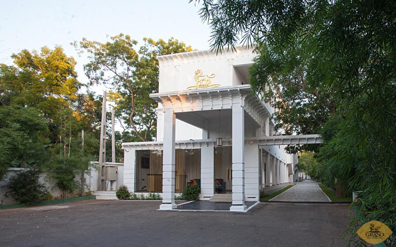 קטרגמה Grand Detagamuwa Hotel מראה חיצוני תמונה