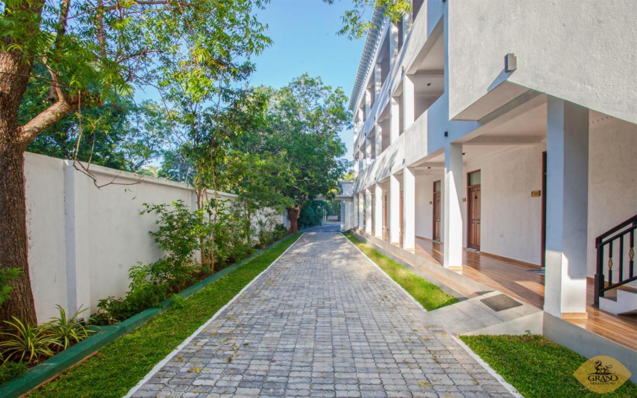 קטרגמה Grand Detagamuwa Hotel מראה חיצוני תמונה